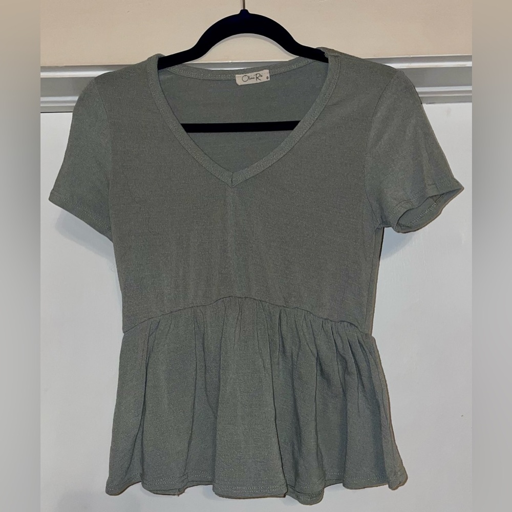 Women’s Olivia Rae pendulum top